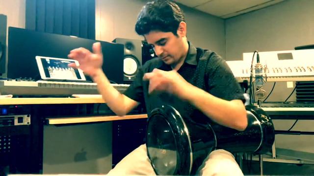 Practicing to Syrian music (tarab) смотреть онлайн