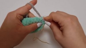 Зайка крючком с длинными ушками|МК ЧАСТЬ 1| связанная из плюша  амигуруми подробное описание вязани