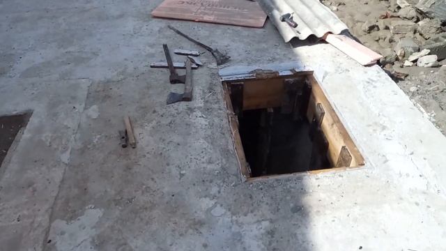 ЭТО ПРОВАЛ((( ВСКРЫЛ ПОГРЕБ ПОСЛЕ ЗИМЫ смотреть онлайн