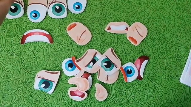 Учим детей названиям эмоций. Пластик на липучках 