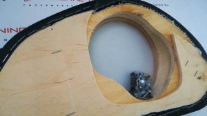 Подиумы для Шевроле Нива под динамики 20 см (с карманом, экокожа)