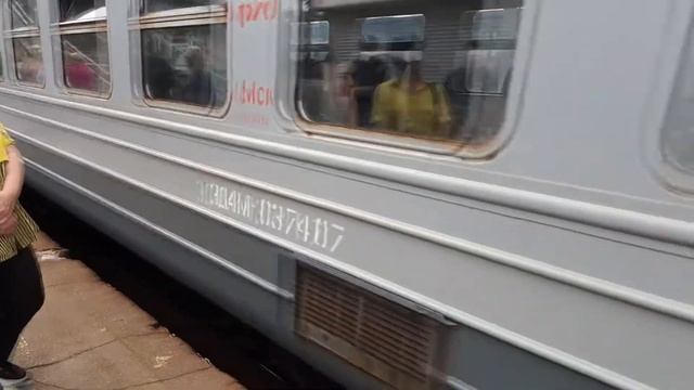 Заходим в электричку в Тучково 20200731 113925 смотреть онлайн