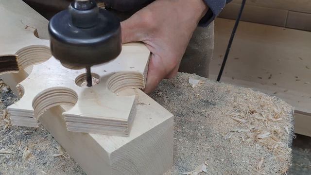 Очень полезная самоделка для мастерской / Каретка для циркулярки своими руками смотреть онлайн