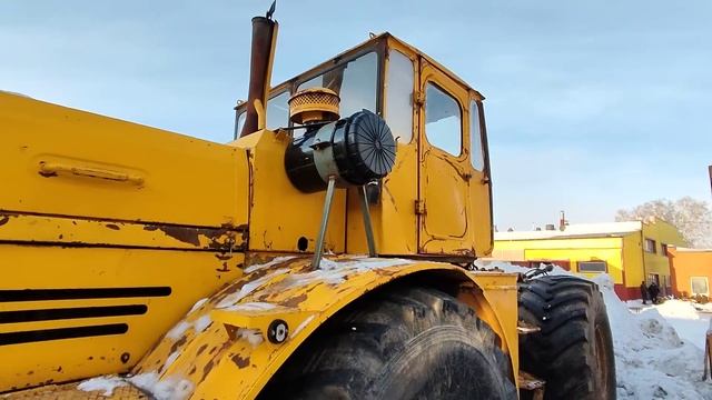 Запустили Кировец К-744. Привезли ещё 2 трактора КИРОВЕЦ К-700 на капитальный ремонт. смотреть онлайн