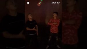 Трюки с пружинкой-радугой (слинки)