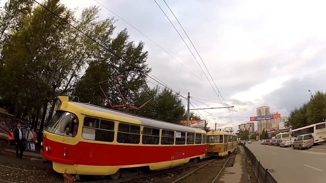 Разворот трамваев по челночной схеме "тяни-толкай" смотреть онлайн