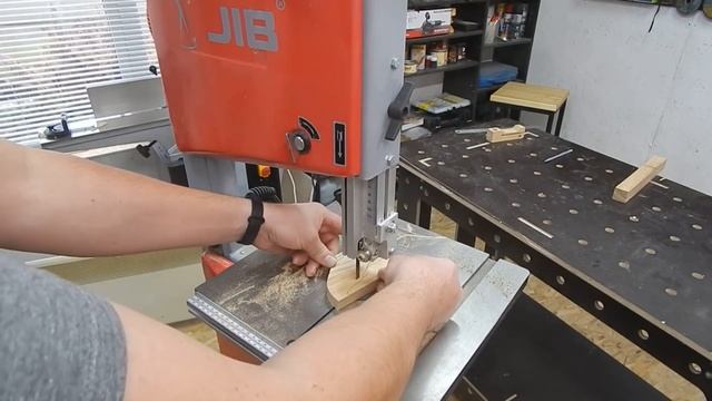 Не трать деньги на струбцины! Смотри как их сделать! ТОП 3 шикарные идеи!!! смотреть онлайн