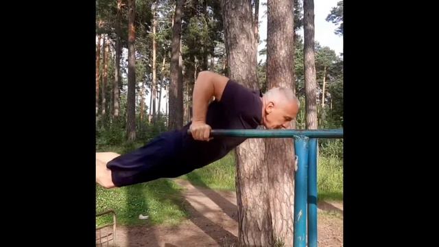 Тройной комплекс на брусьях.Смотреть всем! смотреть онлайн