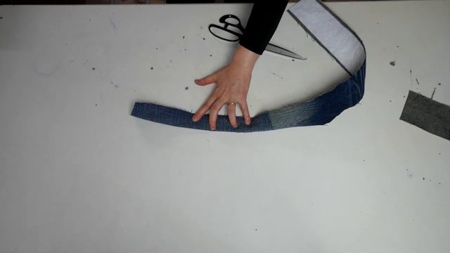 DIY Denim Rug From Old Jeans (Upcycling) / Tapis De Vieux Jeans