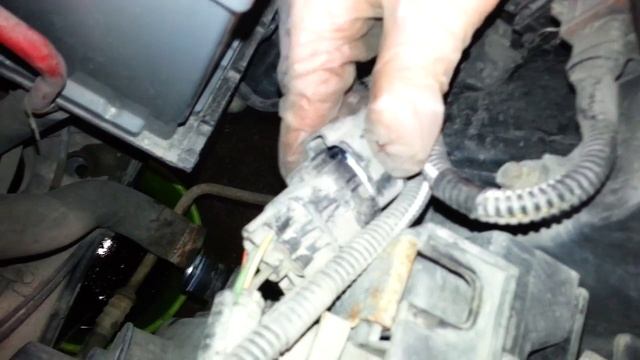 How To Replace Radiator Volvo S70