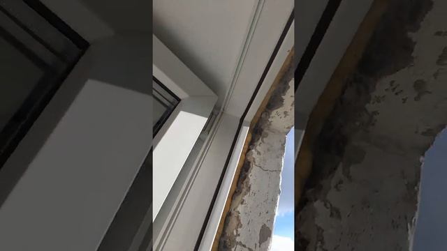 день 3й: закупка материалов, начало работ по герметизации и штукатурке наружных оконных откосов