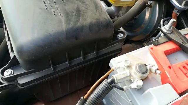 Chevrolet niva. Год по бездорожью или 18000км. Начала сыпаться. Скрипучий случай смотреть онлайн