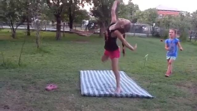 Выступает Мечехия Эка смотреть онлайн