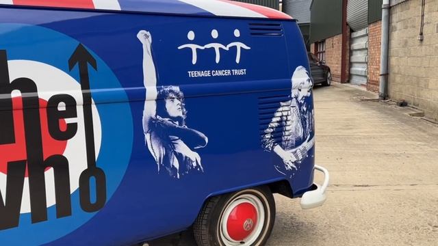 1965 Volkswagen Type 2 Panel Van 'The Magic Bus' смотреть онлайн