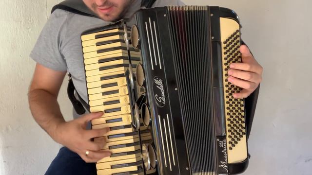 Vendida: Scandalli Maestrina 120bx - 32 99936-0003 R$ 6500,00 смотреть онлайн