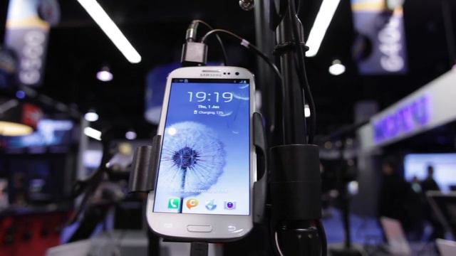 IK NAMM 2013: Android compatibility for IK Mobile Music Accessories & first recording Android app смотреть онлайн