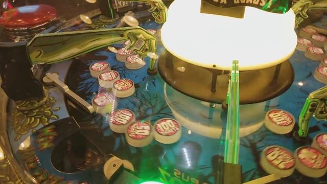 GOT THE JACKPOT! | Winning The Rare Letter E at Zombie Snatcher Arcade Game! смотреть онлайн
