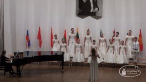 "Хорошо, что есть каникулы!" (муз. Д. Львова - Компанееца, сл. С. Богомазова)