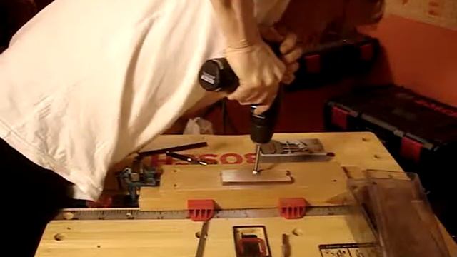 BOSCH DIY: PSB 10,8 LI-2 - сверление напольной плитки - 2 смотреть онлайн