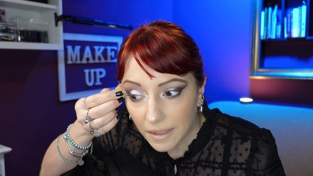 KIKO novità 2023 - KIKO BEAUTY ESSENTIALS LOW-COST make-up смотреть онлайн