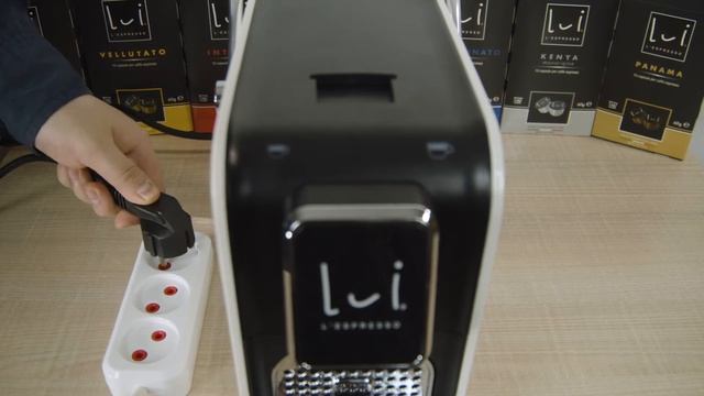 Обзор Lui L'espresso Alex - отзывы о кофемашине Lui Alex капсульного типа смотреть онлайн