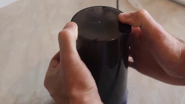 Помол перца Кофемолка Lumme LU-2601 смотреть онлайн