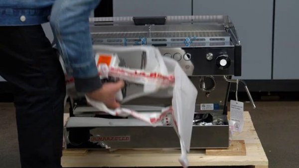 Распаковка кофемашины la marzocco Linea PB от Chef Point
