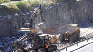 Volvo Ec 360 Excavator- Caterpillar 980G Wheel Loader-Scania Truck