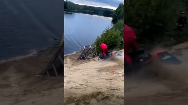 летом на снегоходе смотреть онлайн