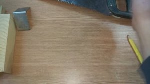 Как отрезать брус ровно 90 градусов? Стусло своими руками.