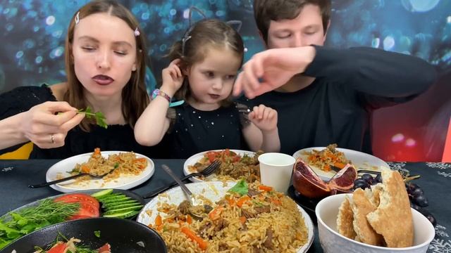 ??МУКБАНГ ПЛОВ/ГОТОВИЛ АРТЁМ