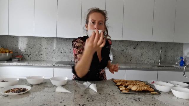 Cornet o cartucho de pastelería смотреть онлайн
