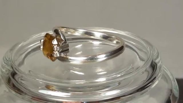 Топазолит 1,82кар., 6,7\6,7 мм., кольцо размер 18,5 смотреть онлайн