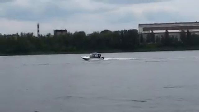 Катер Днепр смотреть онлайн