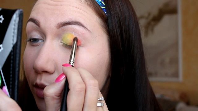 Макияж ЯРКАЯ ОСЕНЬ. Пошаговое выполнение. смотреть онлайн