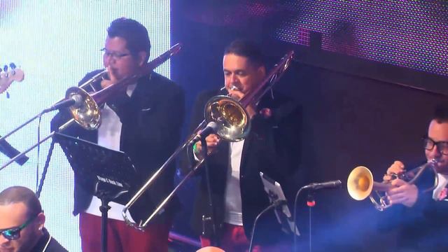 MEDLEY TRIBUTO A LA CUMBIA 3 - ALBERTO BARROS    (video Oficial)