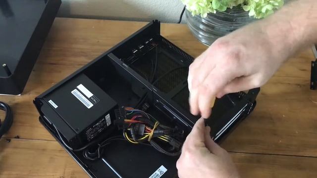 Episode 66 - Fractal Design Node 202 Case Review and Build смотреть онлайн