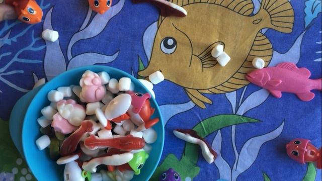 Акуленок - Baby Shark - на русском - желейки - вкусняшки и игрушки смотреть онлайн