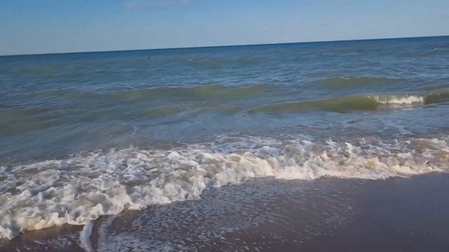 The endless blue sea. Бескрайнее синее море. смотреть онлайн