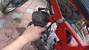 ЗАПУСКАЕМ ДРЕВНИЙ МОПЕД ВЕРХОВИНА РОДОМ ИЗ СССР!!!
