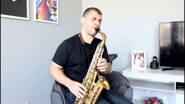 Shape Of You - Ed Sheeran (Thiago Reis Sax Cover) смотреть онлайн