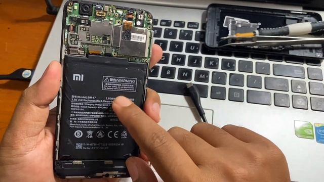 Ternyata ini Solusinya, Redmi 4x Bootloop Logo MI Mati, Gagal booting disoftware gak mempan смотреть онлайн