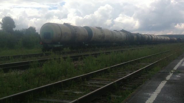 "Окрас, ушедший в историю!" Тепловоз ЧМЭ3-2250 в синем окрасе выполняет манёвры. Архивное видео. смотреть онлайн