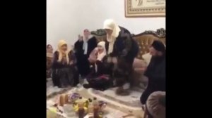 Старички Зажигают в Танце  Лучшие фрагменты: дедушки и бабушки. Танцы!