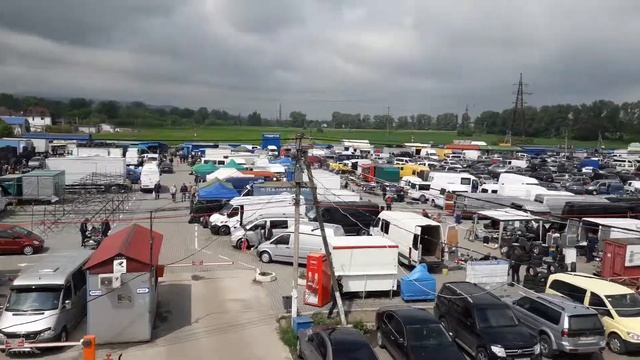 Чернівці. Автобазар. 25.05.19. смотреть онлайн