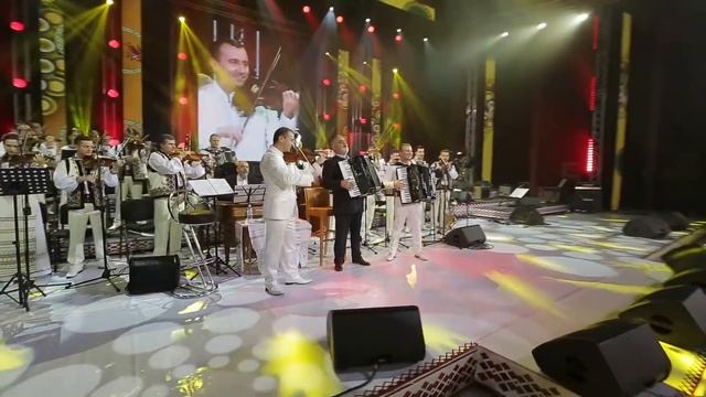 Ionică Minune SPECTACOL Cu Orchestra Fraților Advahov