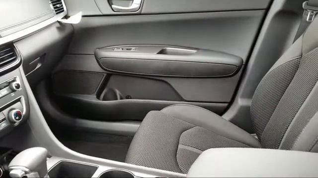2019 Kia OPTIMA Sedan LX смотреть онлайн