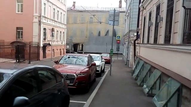 Москва 2545 Малый Ивановский переулок, Подколокольный переулок лето день