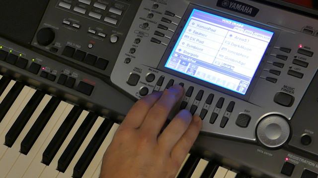 Yamaha PSR-1000 Workstation demo and tour. Synth has potential? смотреть онлайн