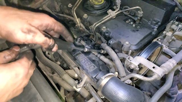 Как правильно откручивать закоревшие свечи накала? Личный опыт. смотреть онлайн